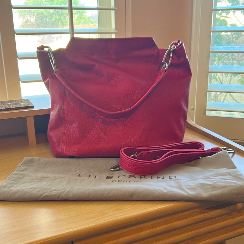 Liebeskind Berlin Shoulder/Crossbody Leather Bucket Bag Cherry Blossom Red/Pink
